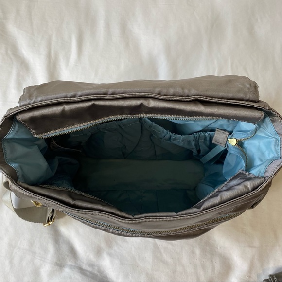 Pottery Barn Kids The Ultimate Convertible Diaperbag Backpack Shimmer Silver - Picture 4 of 7